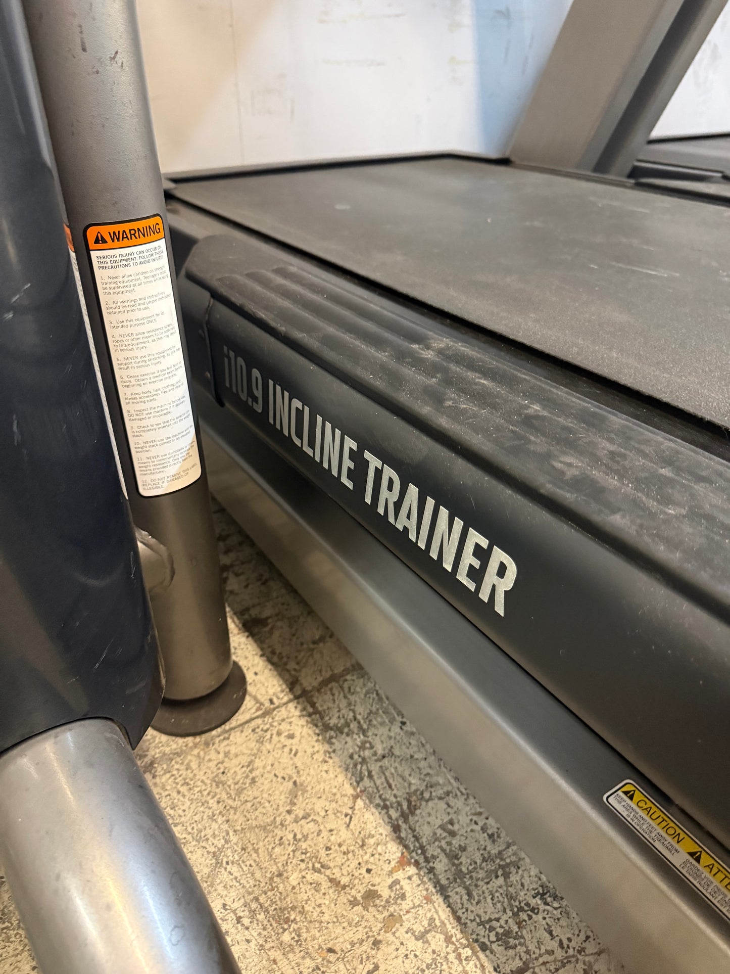 FreeMotion i10.9 Incline Trainer Treadmill
