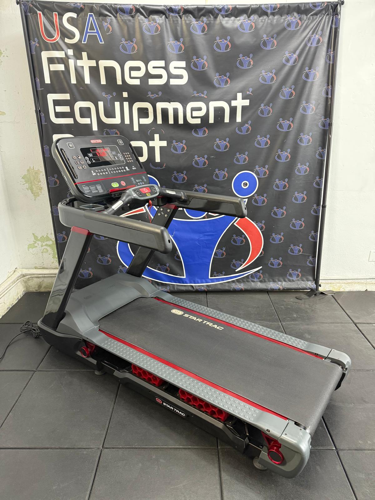 Star Trac 10Trx FreeRunner Treadmill w/ LCD *REFURBISHED*