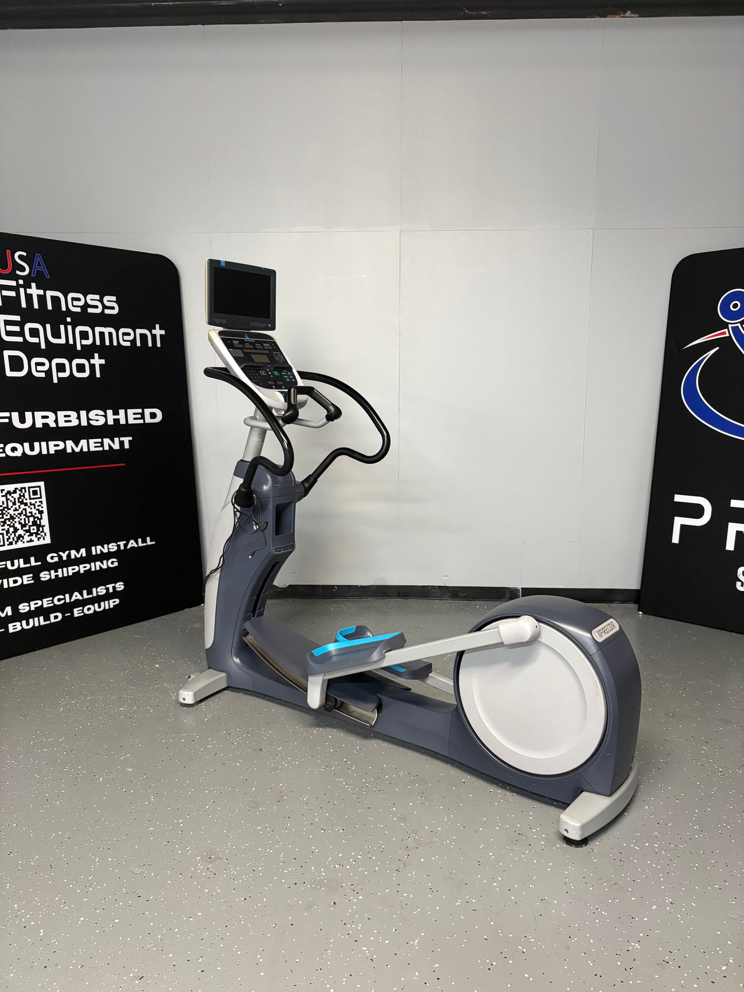 Precor EFX 833 Converging Ramp Lower Body Elliptical P30 Console *Refurbished*