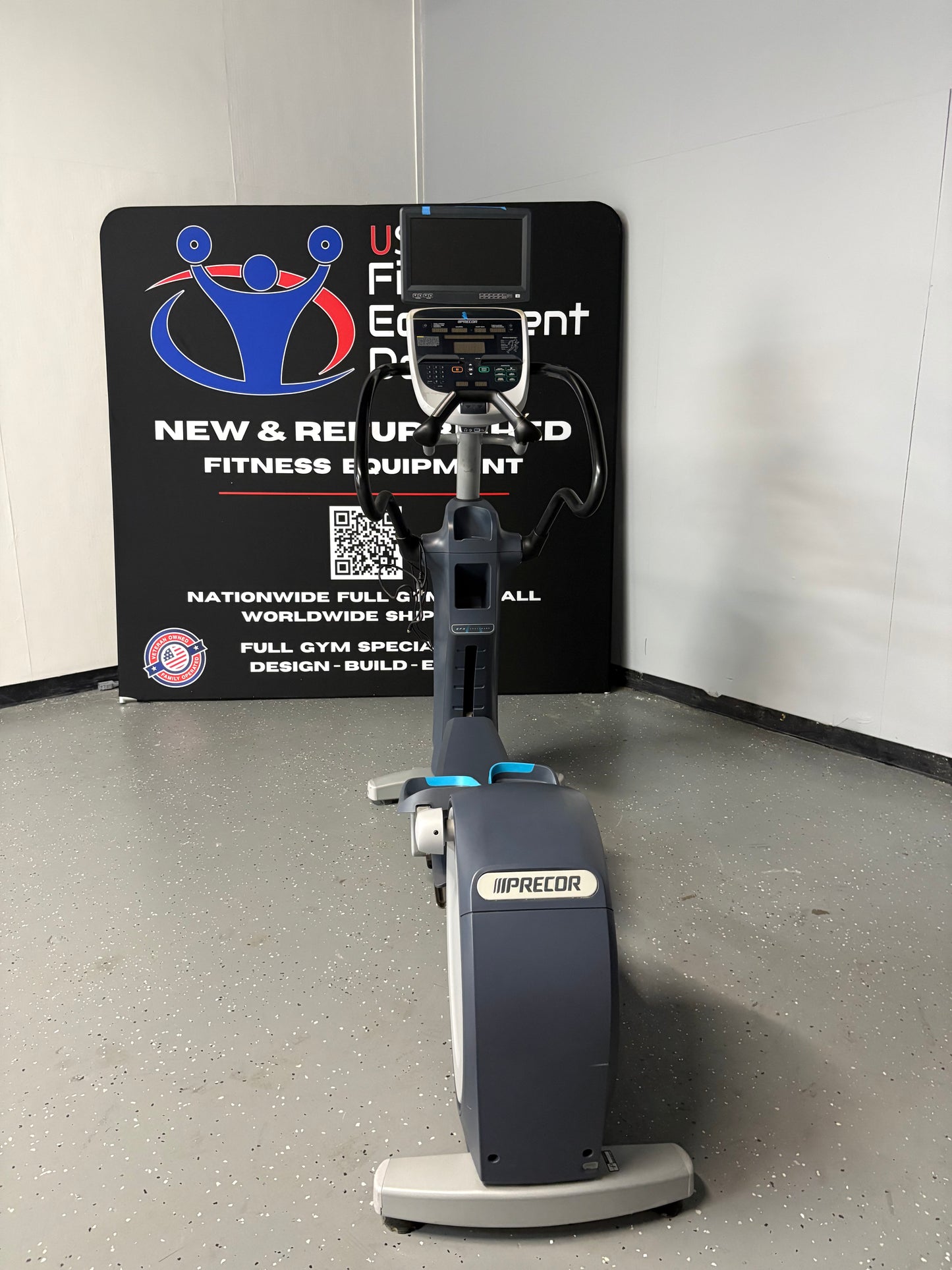 Precor EFX 833 Converging Ramp Lower Body Elliptical P30 Console *Refurbished*