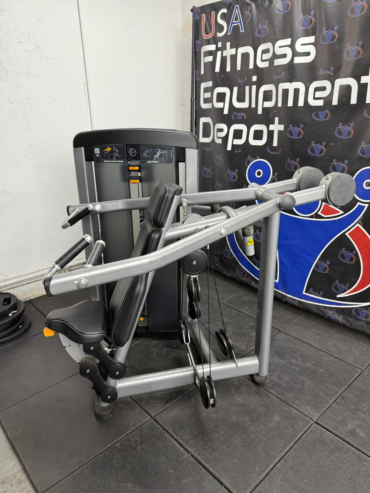 Life Fitness Insignia Series Shoulder Press *REFURBISHED*