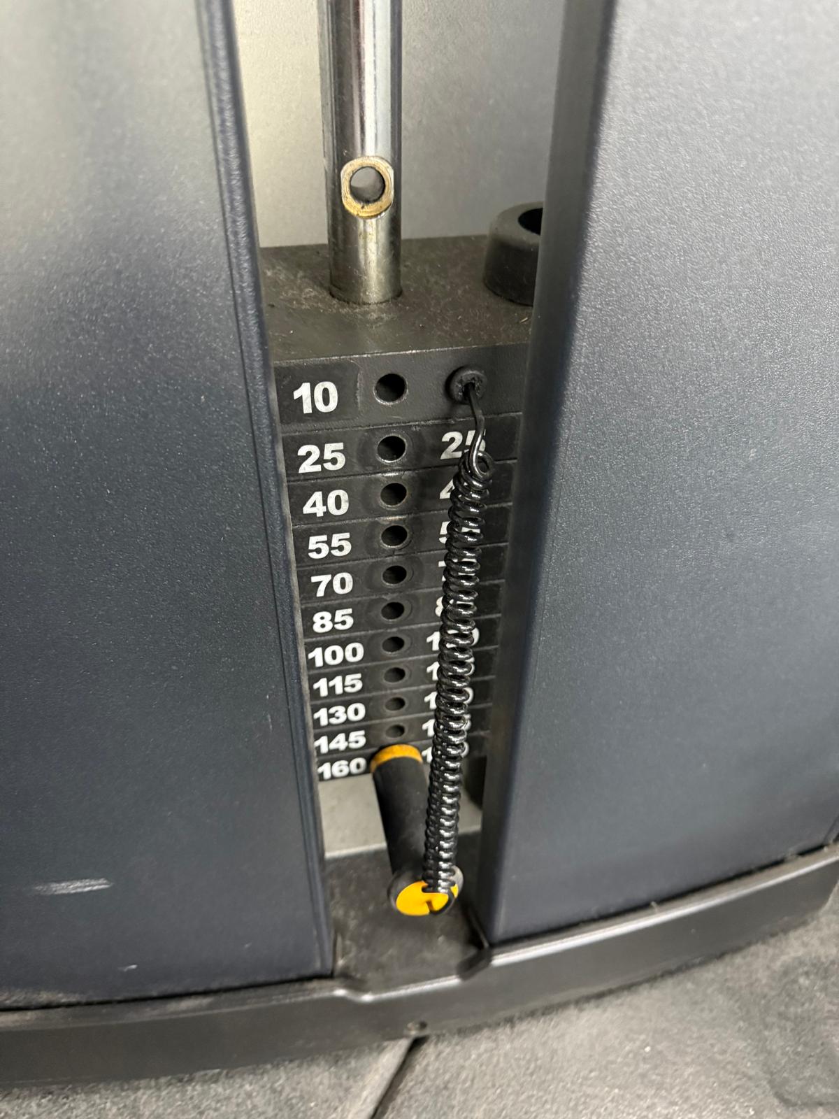 Life Fitness Insignia Series Shoulder Press *REFURBISHED*