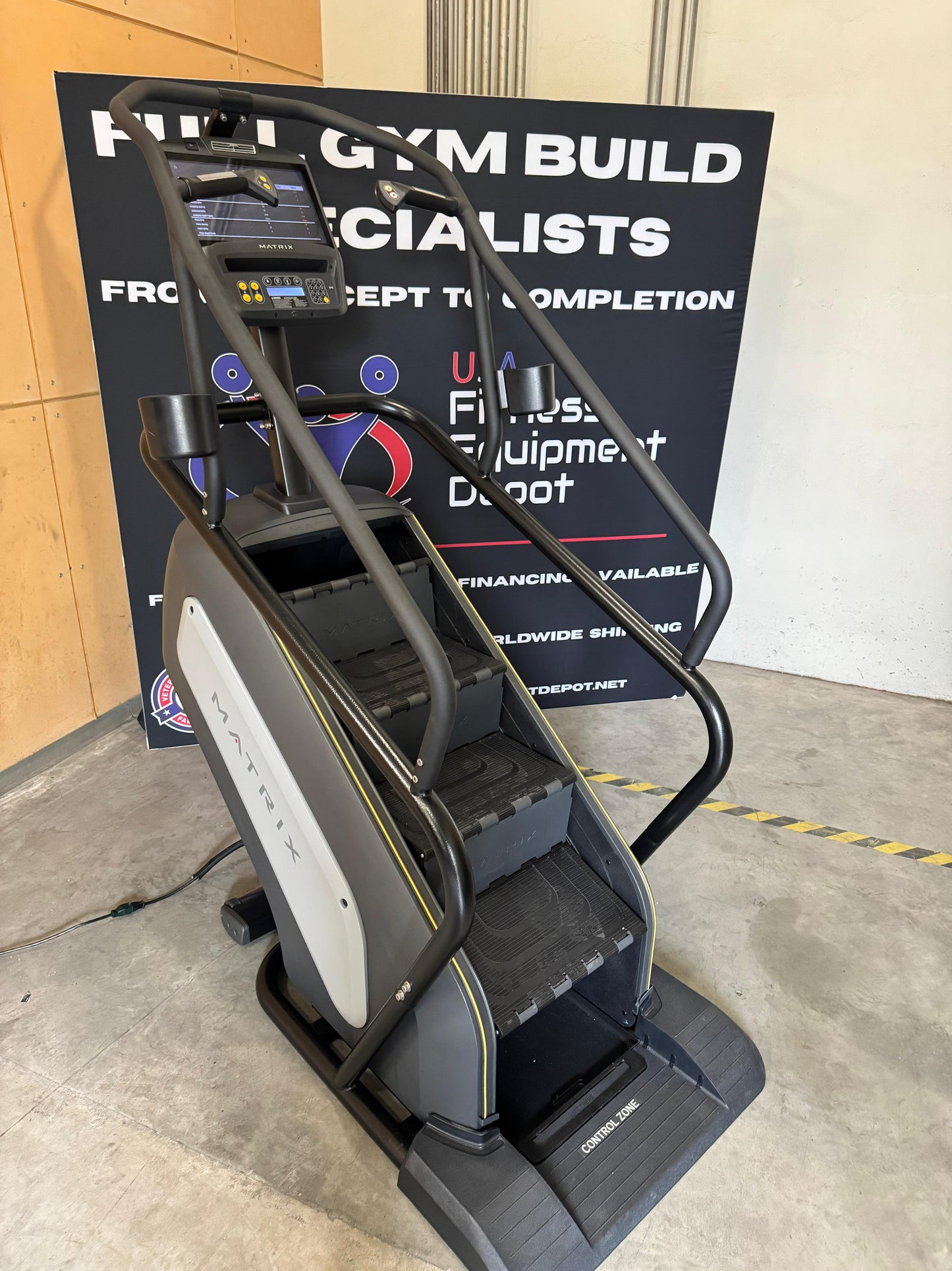 Escaladora Matrix Fitness C7xe con pantalla táctil *REACONDICIONADA*