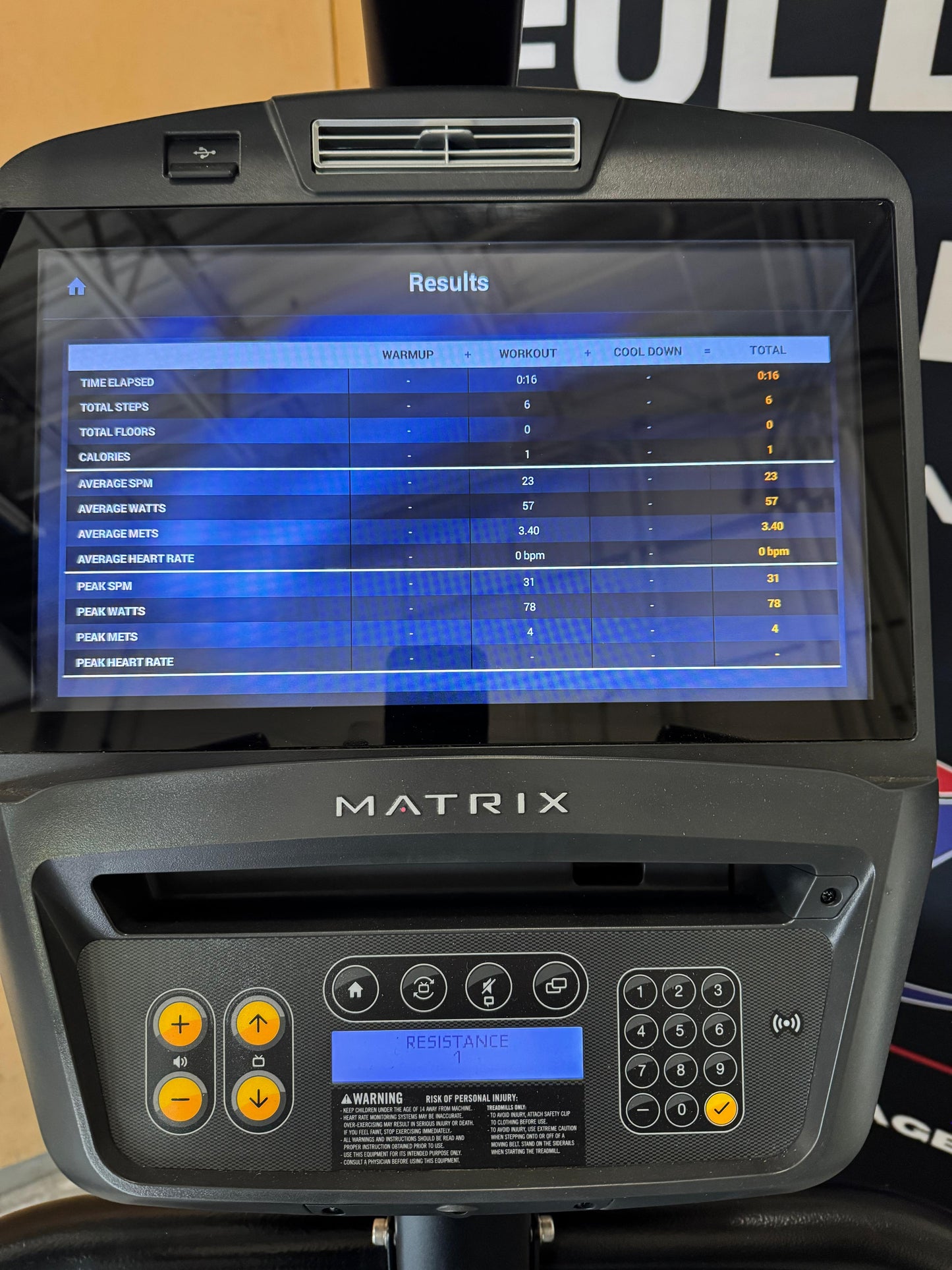 Escaladora Matrix Fitness C7xe con pantalla táctil *REACONDICIONADA*