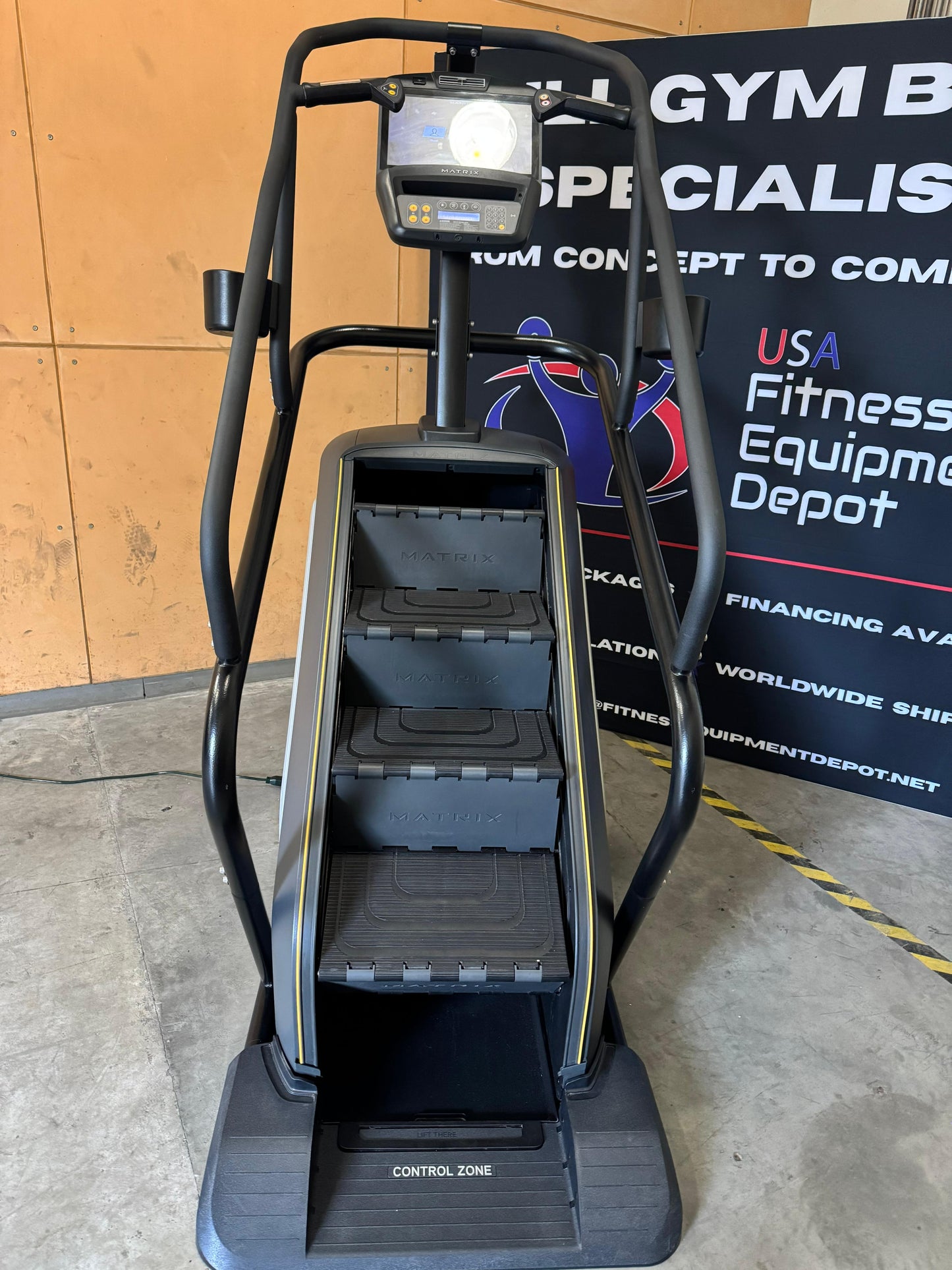 Escaladora Matrix Fitness C7xe con pantalla táctil *REACONDICIONADA*