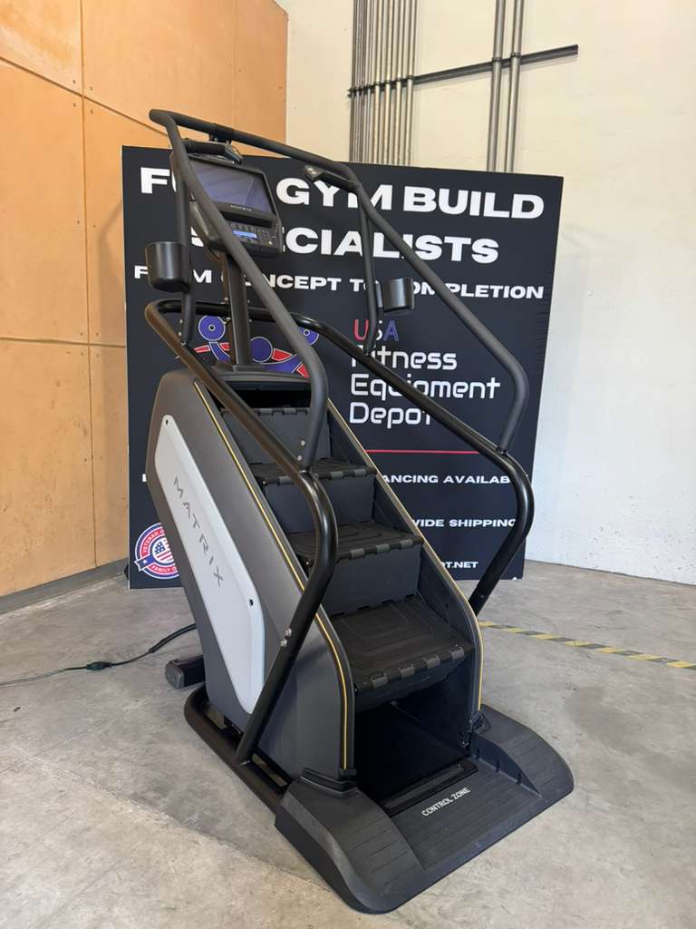 Escaladora Matrix Fitness C7xe con pantalla táctil *REACONDICIONADA*