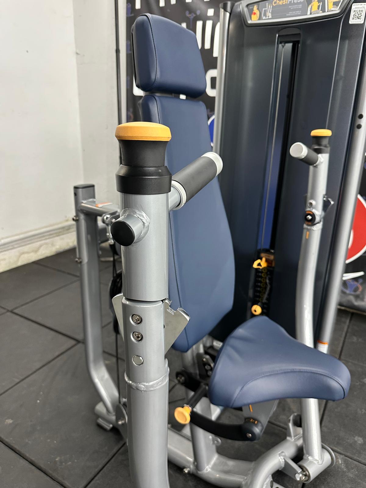 Matrix Fitness Versa Series Chest Press *NEW*