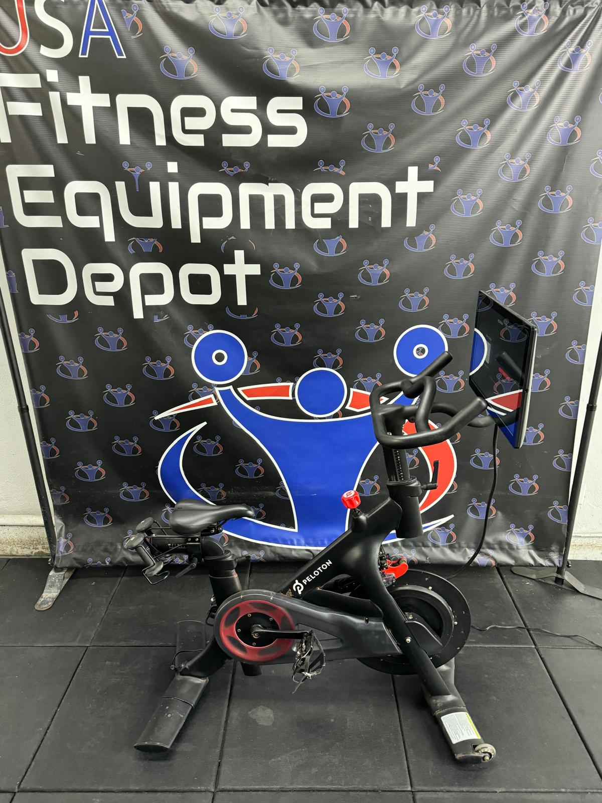 Peloton Indoor Bike *REFURBISHED*