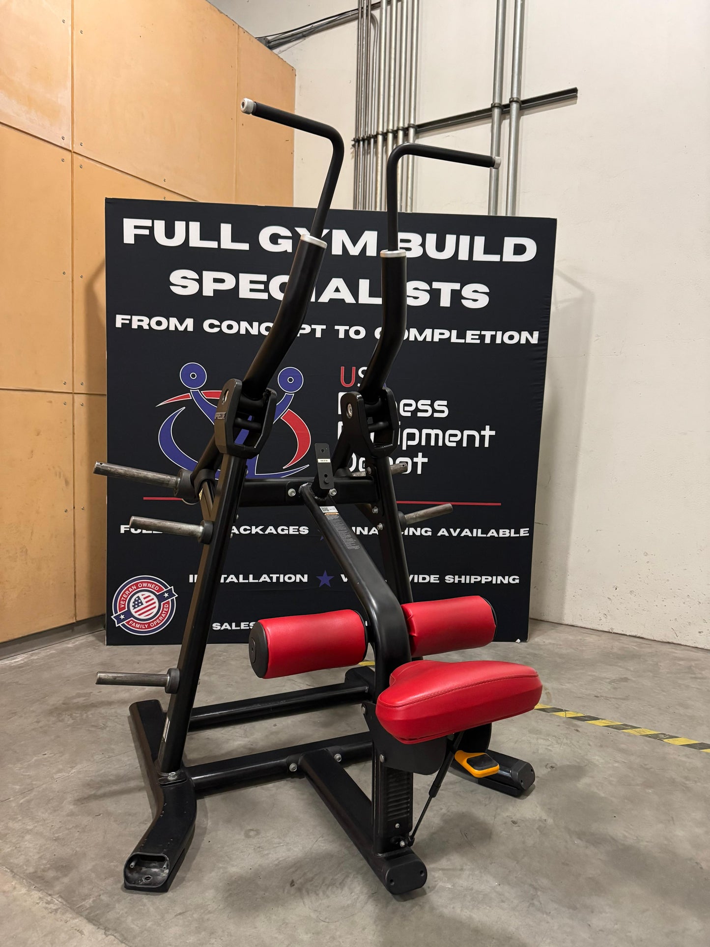 Precor Discovery Series Lat Pulldown *REFURBISHED*