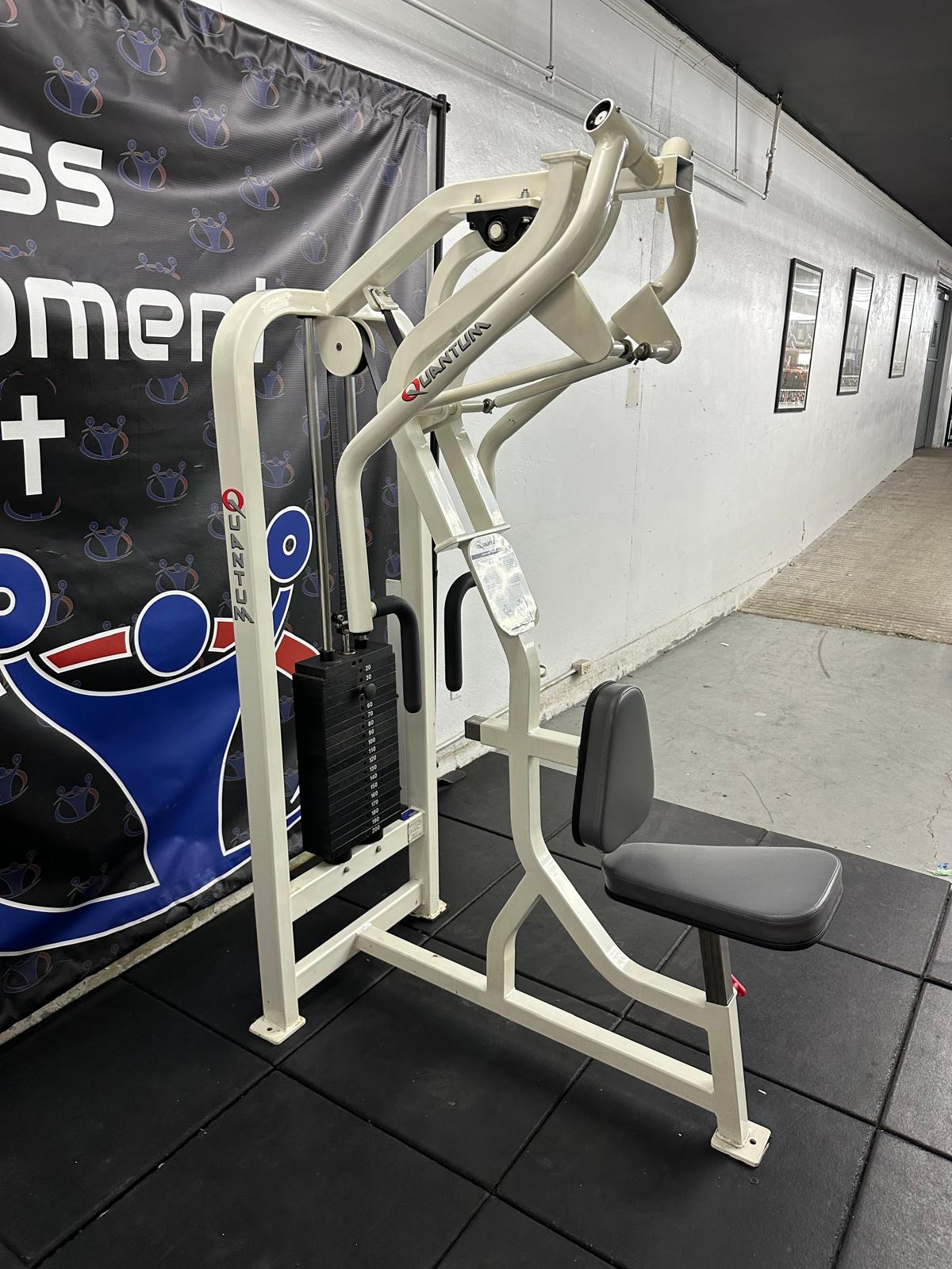 Quantum Diverging Seated Row *REFURBISHED*