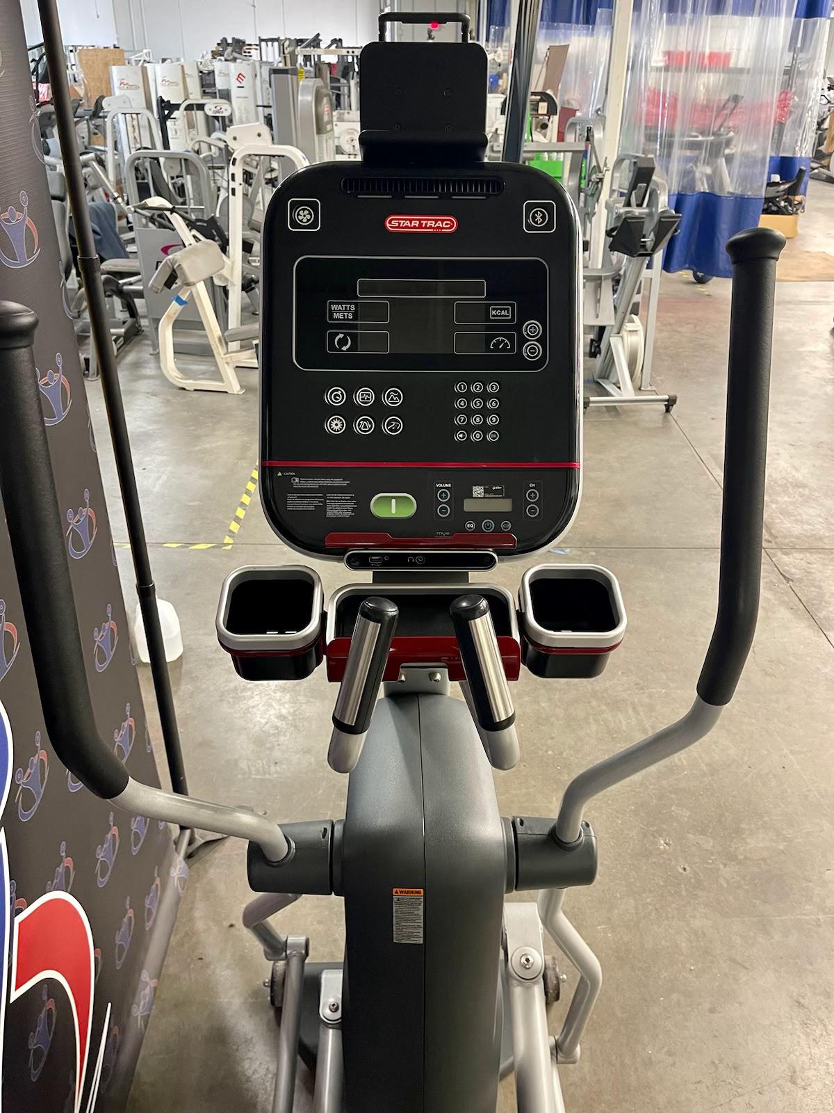 Star Trac 8 Series Cross Trainer Elliptical *REFURBISHED*