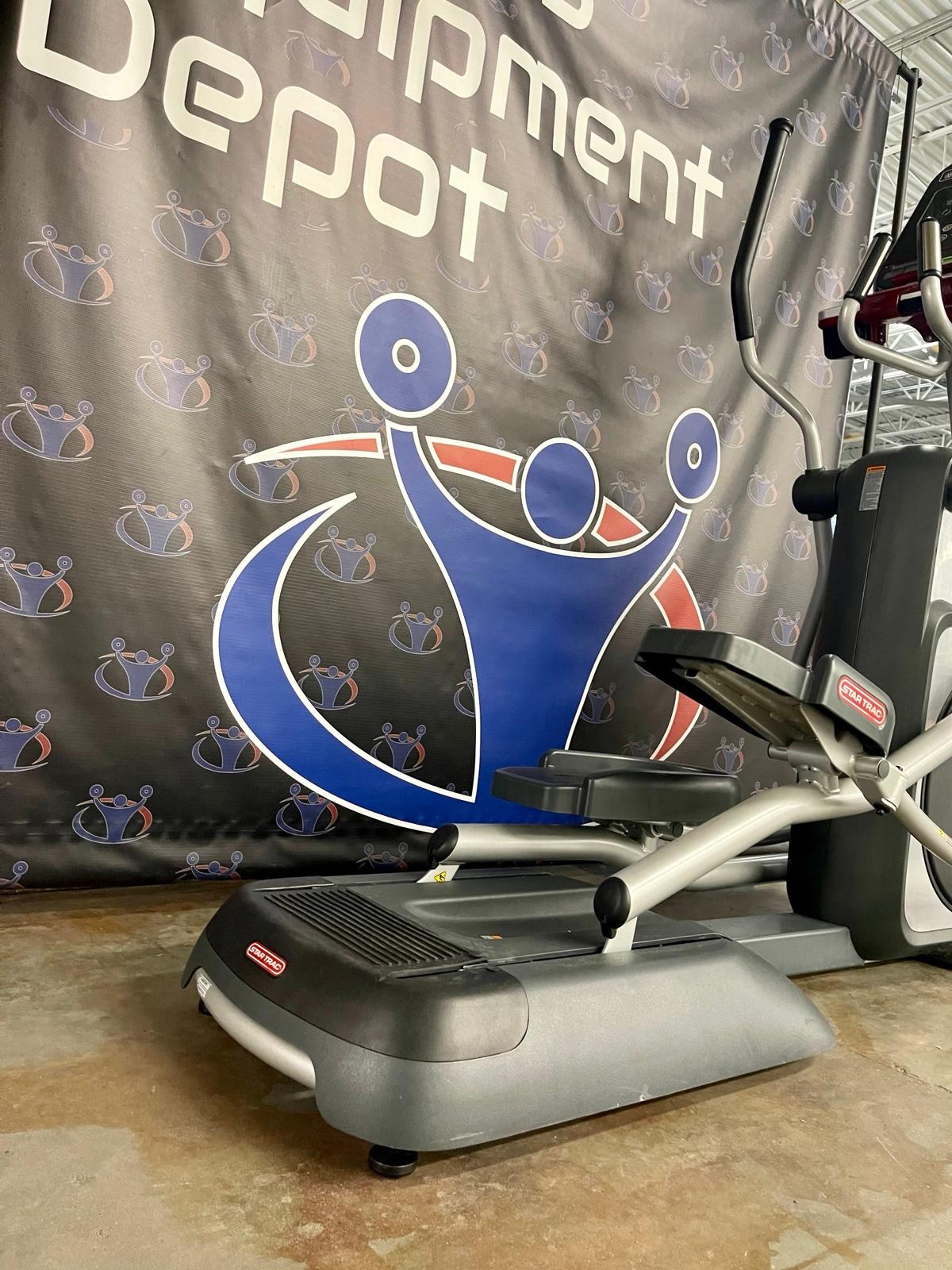 Star Trac 8 Series Cross Trainer Elliptical *REFURBISHED*