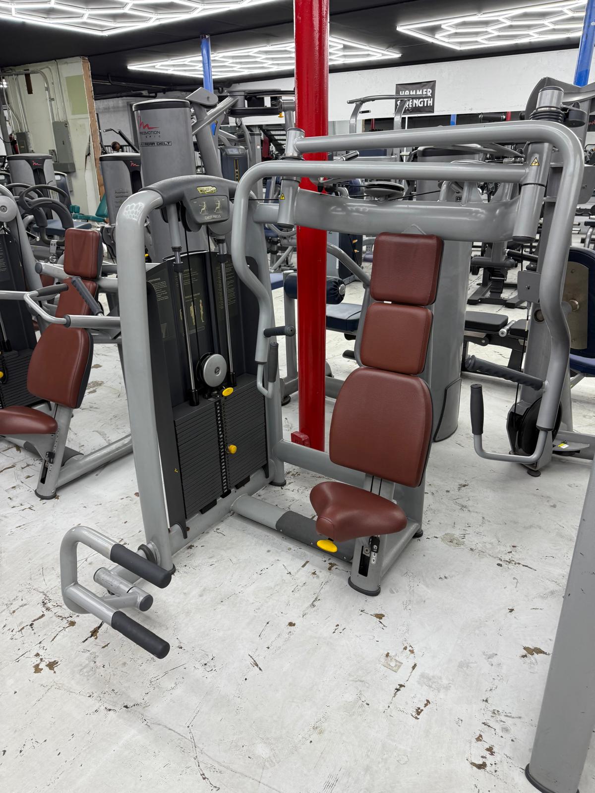 TechnoGym Selection Series 7 Piece Strength Circuit *REFURBISHED*