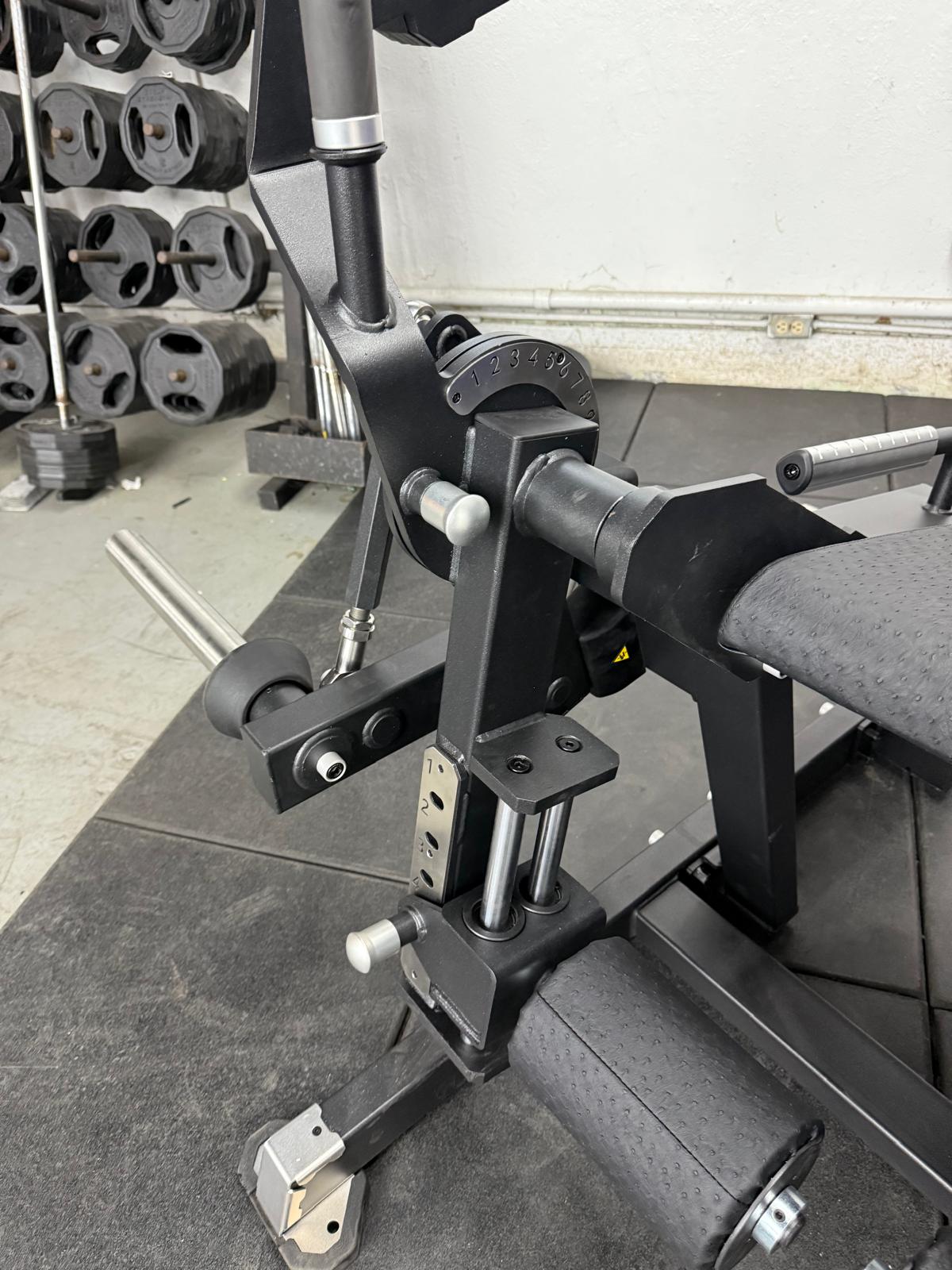 Premier Strength Titan Series Unilateral Leg Extension (Black) *NEW*