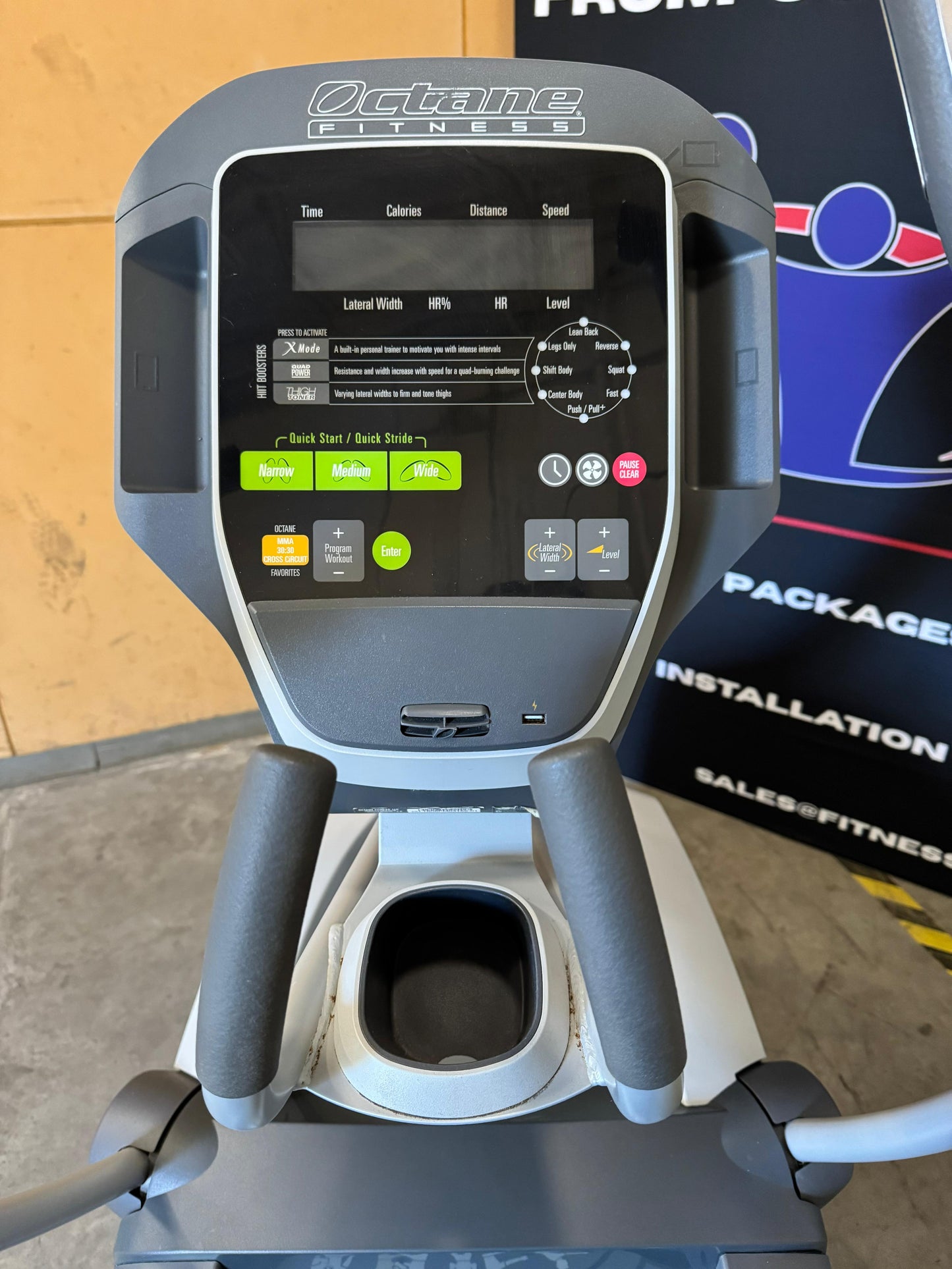 Octane Fitness LX8000 Lateral Trainer *REFURBISHED*