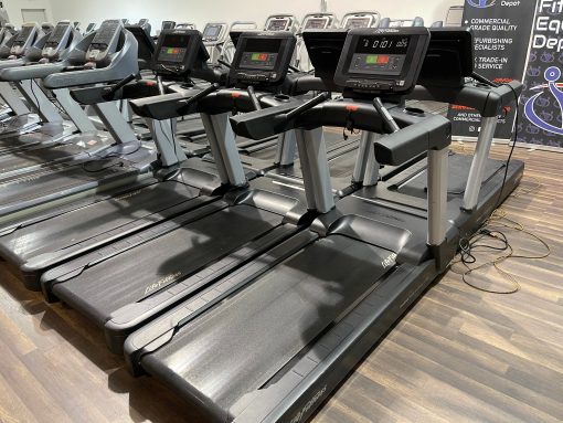 Life Fitness Integrity Series Professional Treadmill SC *Refurbished* FREE SHIPPING