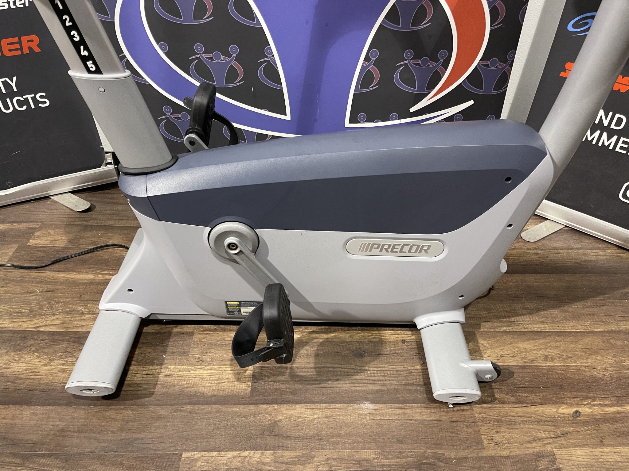 precor 885 upright bike