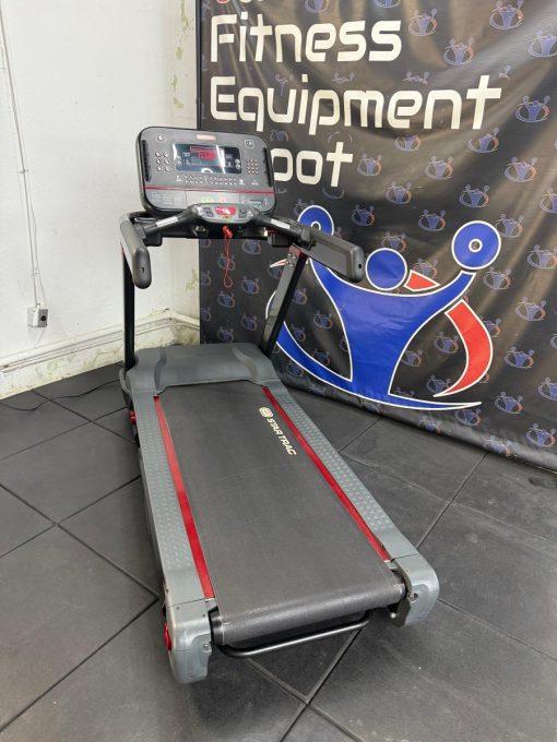 Star Trac 10TRx FreeRunner Treadmill w/LED Console *NEW* - Image 6